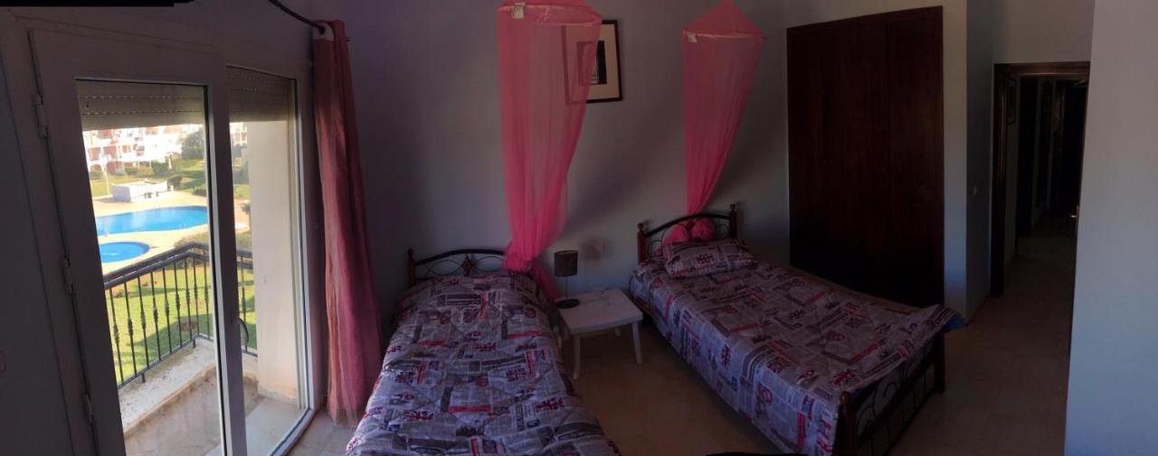 Appartement El Bahia Saidia Destine Uniquement Aux Couple Maries, Celibataires S'Abstenir 外观 照片
